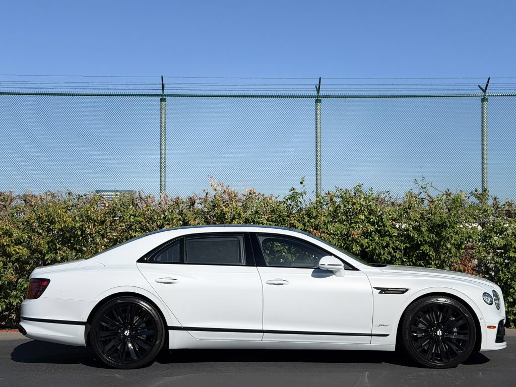 Used 2023 Bentley Flying Spur W12 AWD/4WD image 15