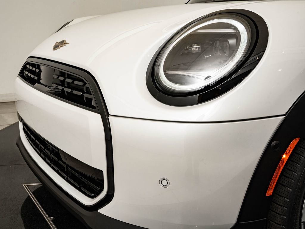 New 2026 MINI Cooper 2-Door Hardtop FWD image 3