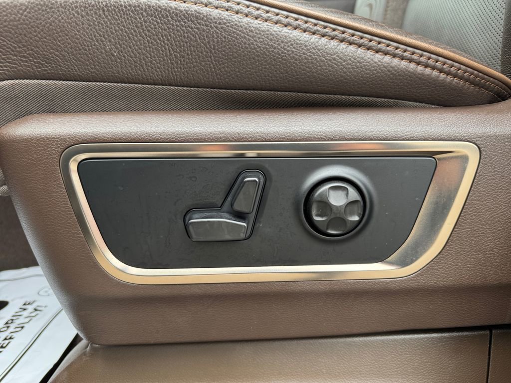 Used 2025 RAM 1500 Limited w/ Bed Utility Group image 25