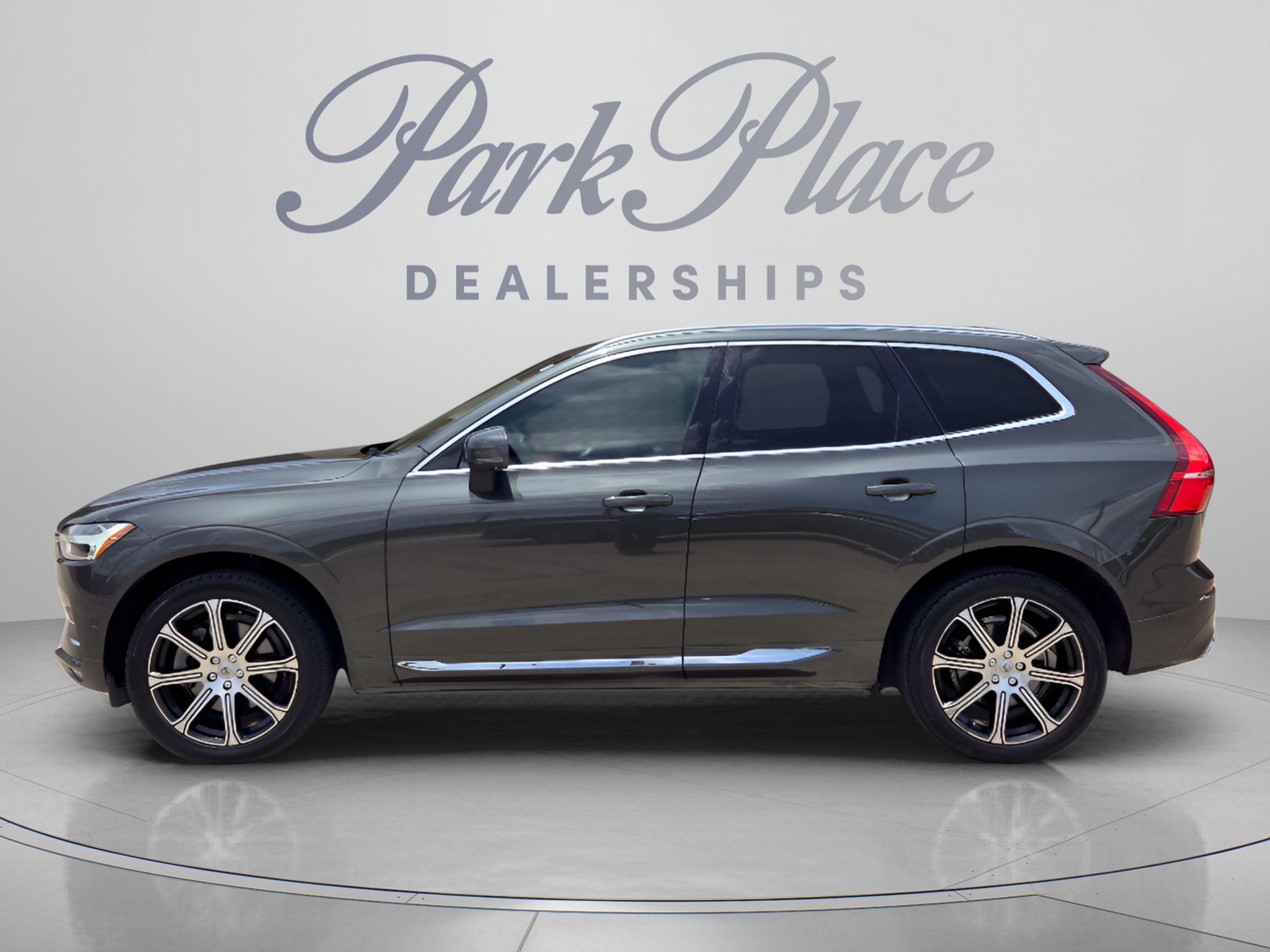 Used 2019 Volvo XC60 T6 Inscription w/ Protection Package Premier AWD/4WD image 2