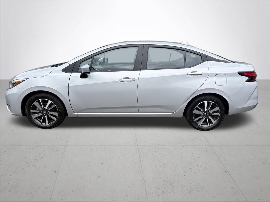 Used 2025 Nissan Versa SV FWD image 7