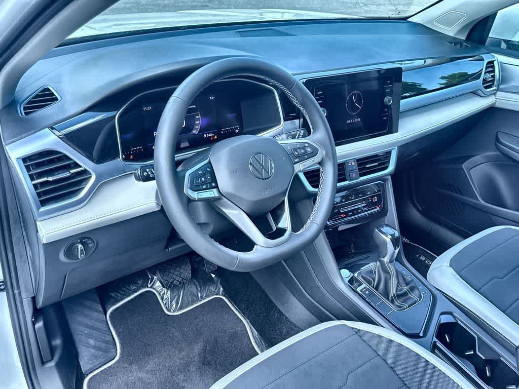 New 2026 Volkswagen Taos SE FWD image 13