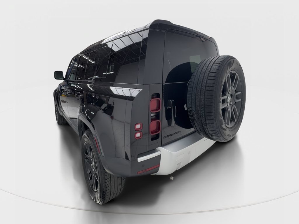 Used 2025 Land Rover Defender 110 S AWD/4WD image 10