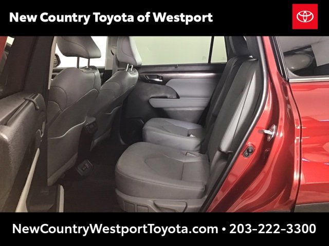 Used 2023 Toyota Highlander Limited image 19