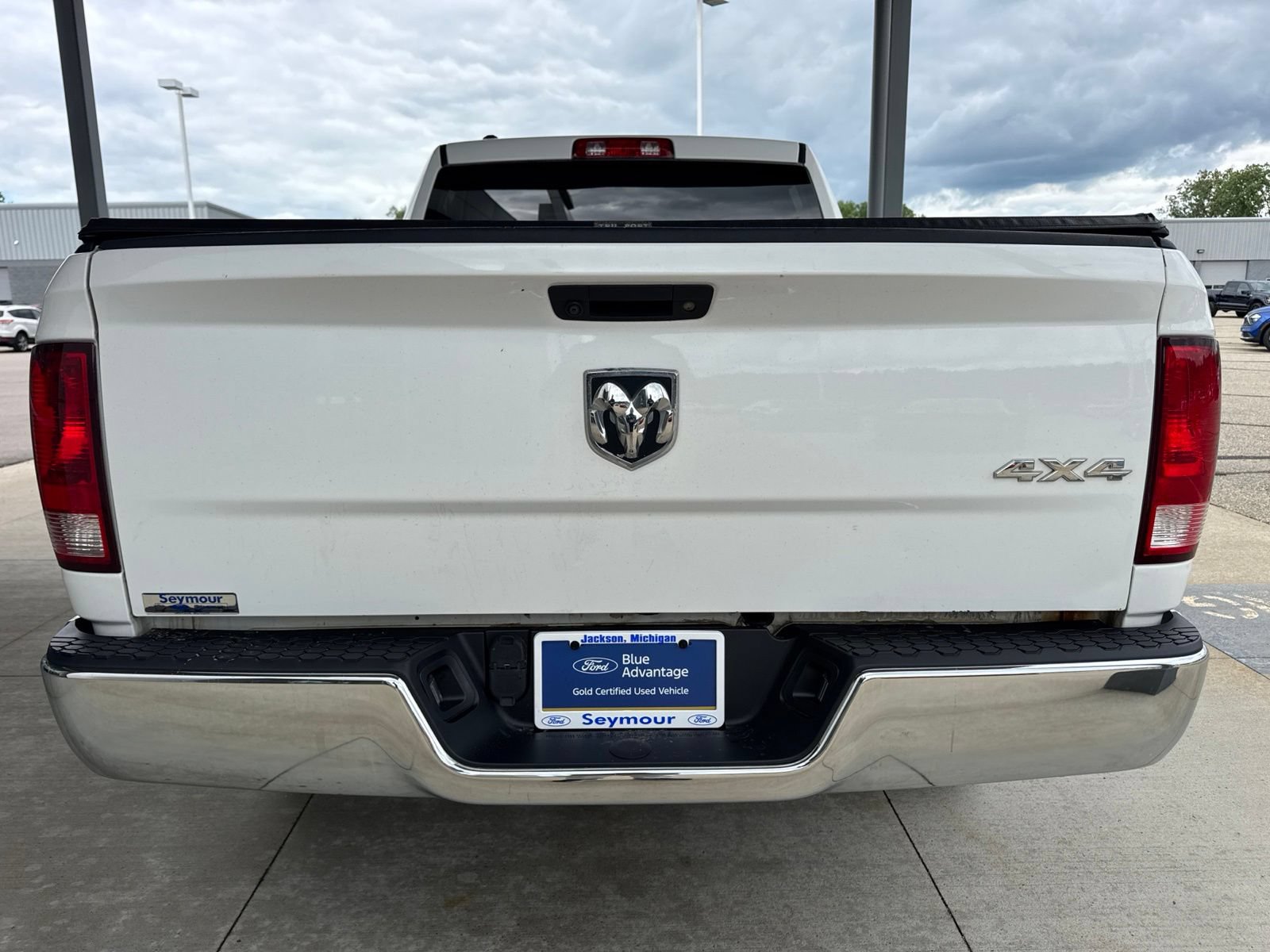 Used 2018 RAM 1500 ST w/ SXT Appearance Group AWD/4WD image 6