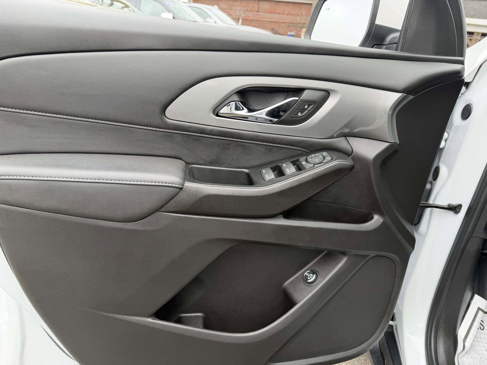 Certified 2023 Chevrolet Traverse LT AWD/4WD image 18