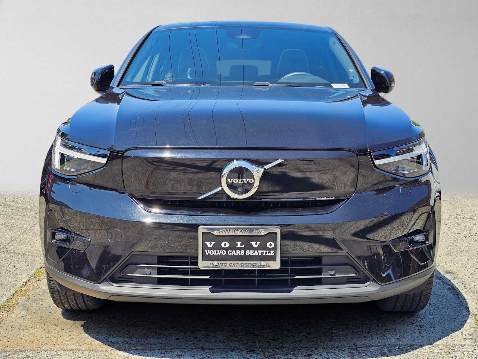Certified 2023 Volvo C40 P8 Recharge Ultimate AWD/4WD image 8