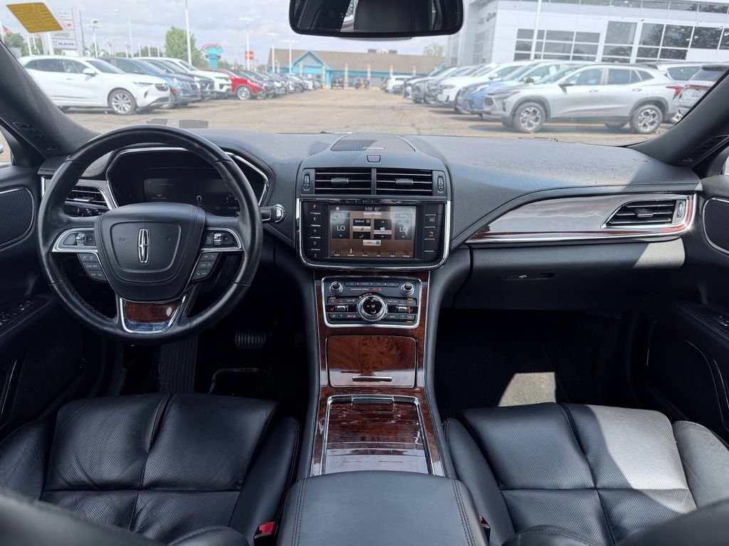 Used 2017 Lincoln Continental Select w/ Climate Package AWD/4WD image 27
