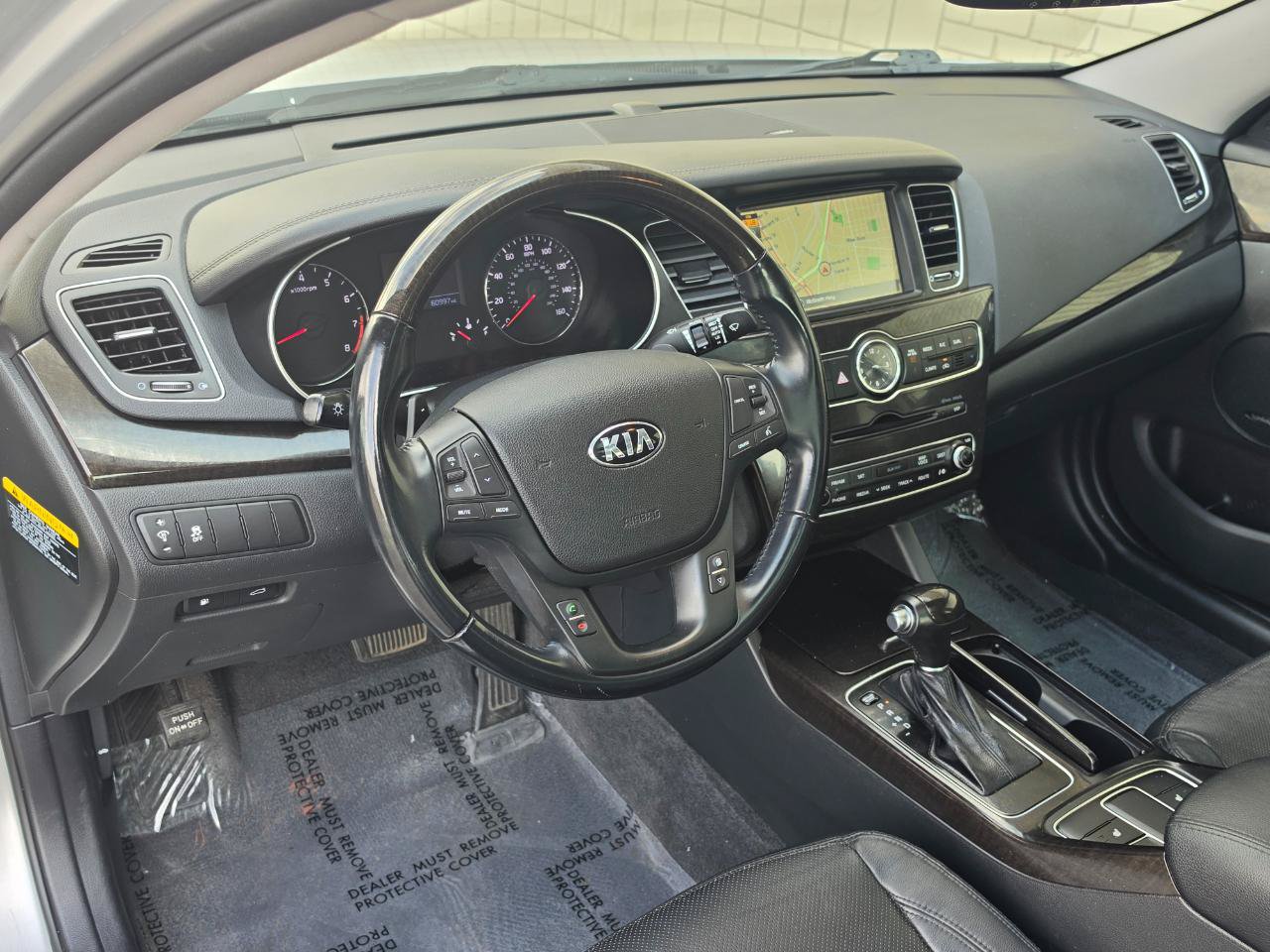 Used 2016 Kia Cadenza Premium FWD image 11
