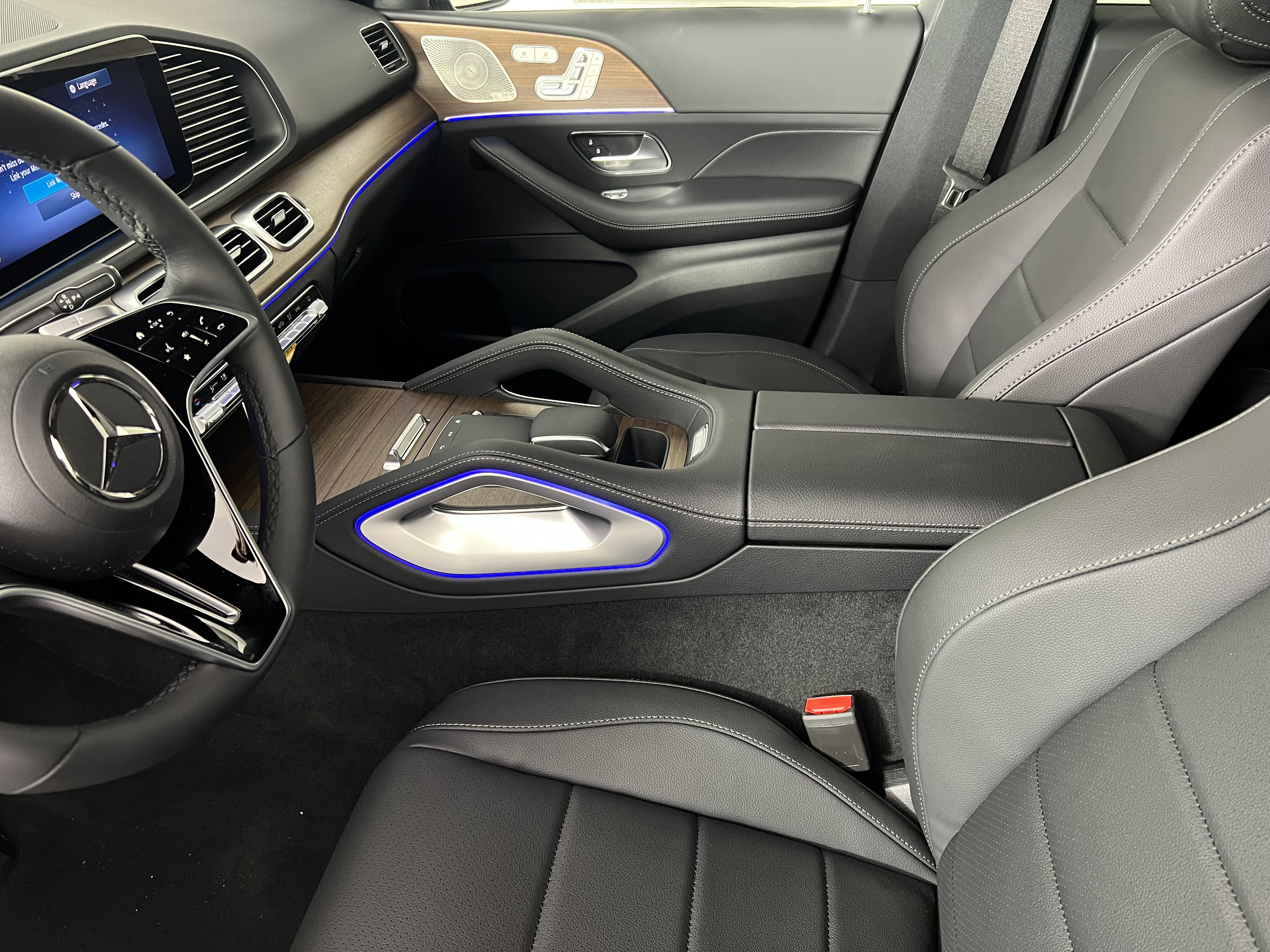 New 2026 Mercedes-Benz GLE 350 350 4MATIC image 4