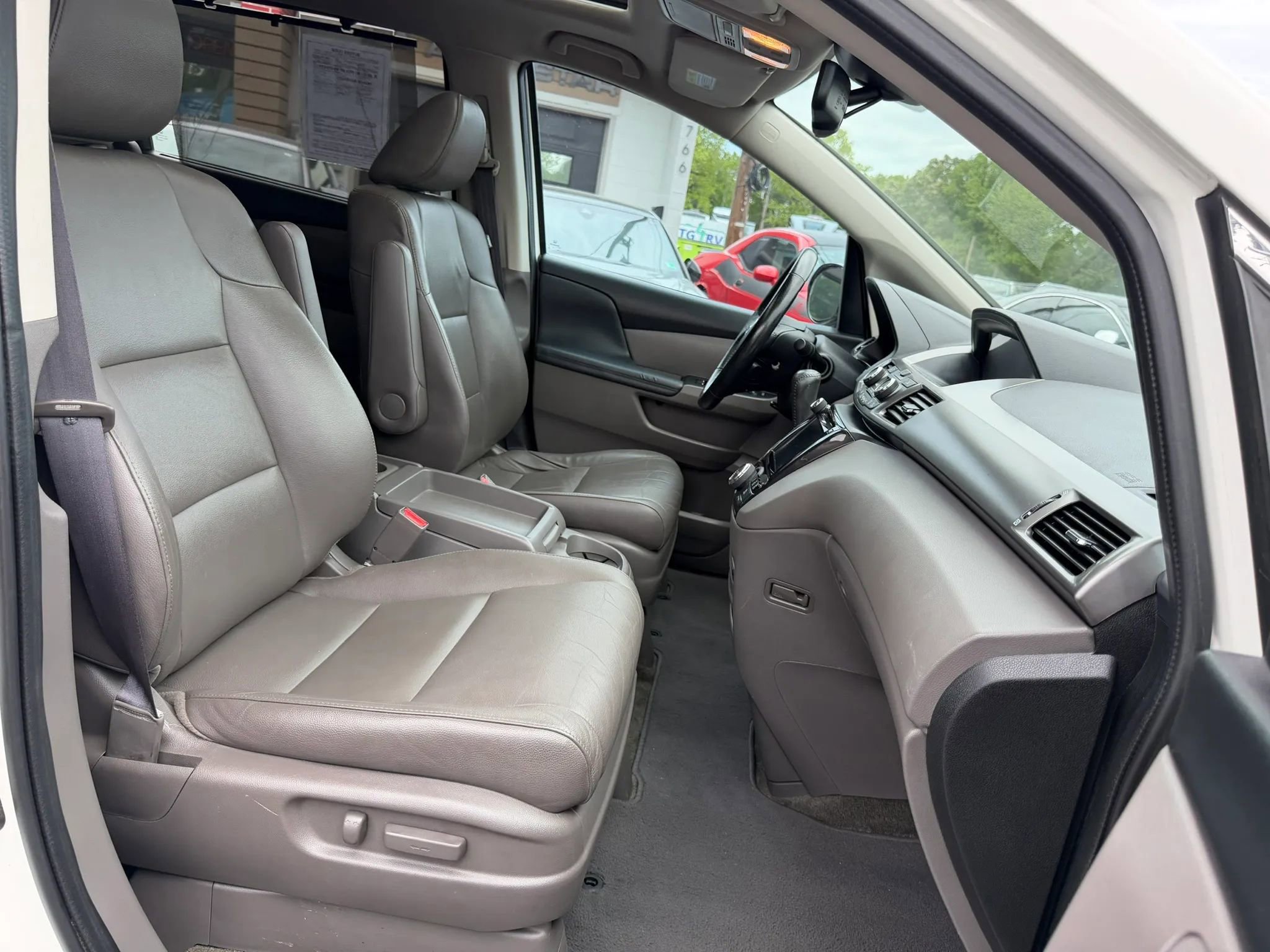 Used 2016 Honda Odyssey Touring image 24