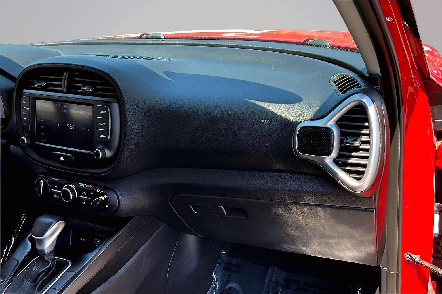 Used 2023 Kia Soul LX w/ LX Technology Package FWD image 27