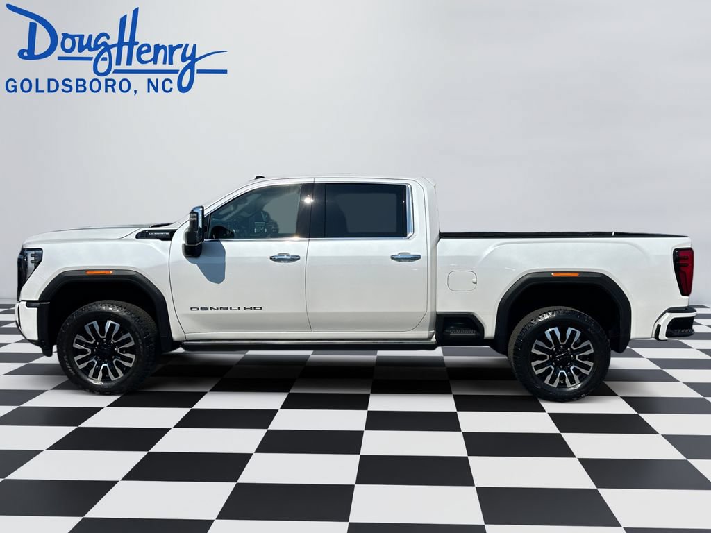 Used 2024 GMC Sierra 2500 Denali Ultimate AWD/4WD image 2