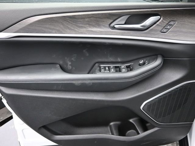 New 2026 Jeep Grand Cherokee L Limited image 12