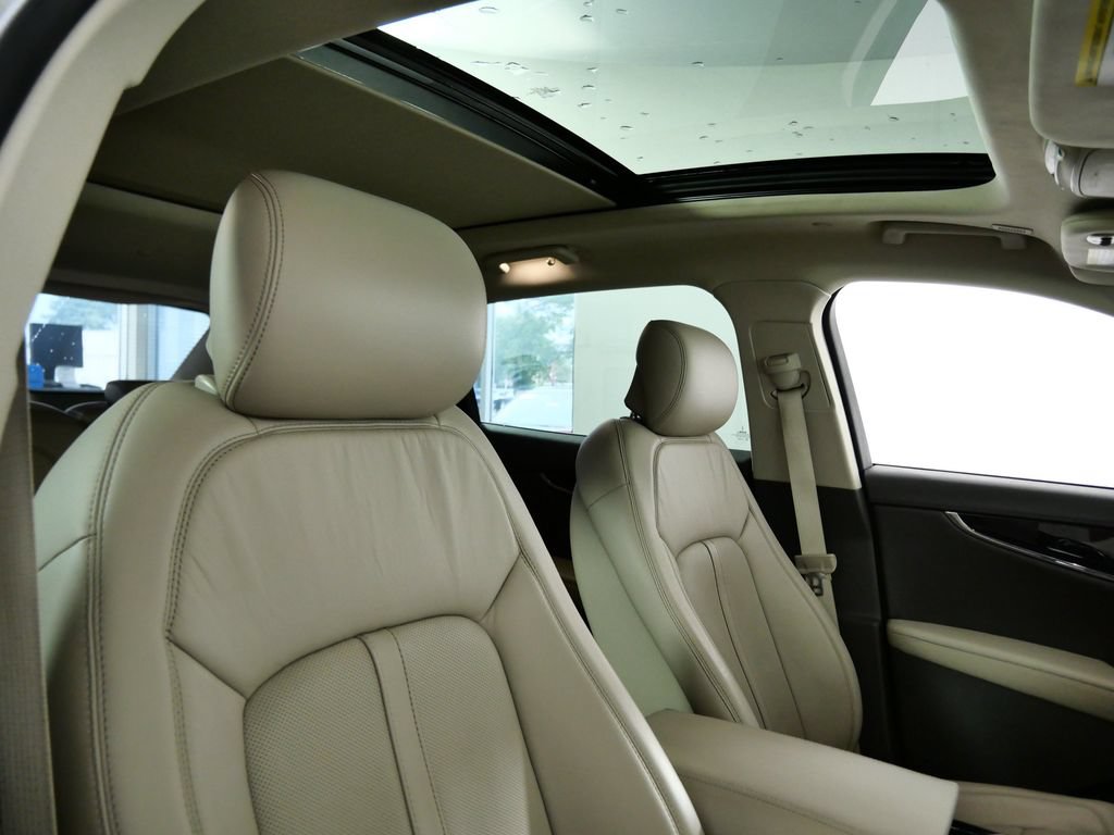 Certified 2023 Lincoln Nautilus Reserve w/ Equipment Group 201A AWD/4WD image 11