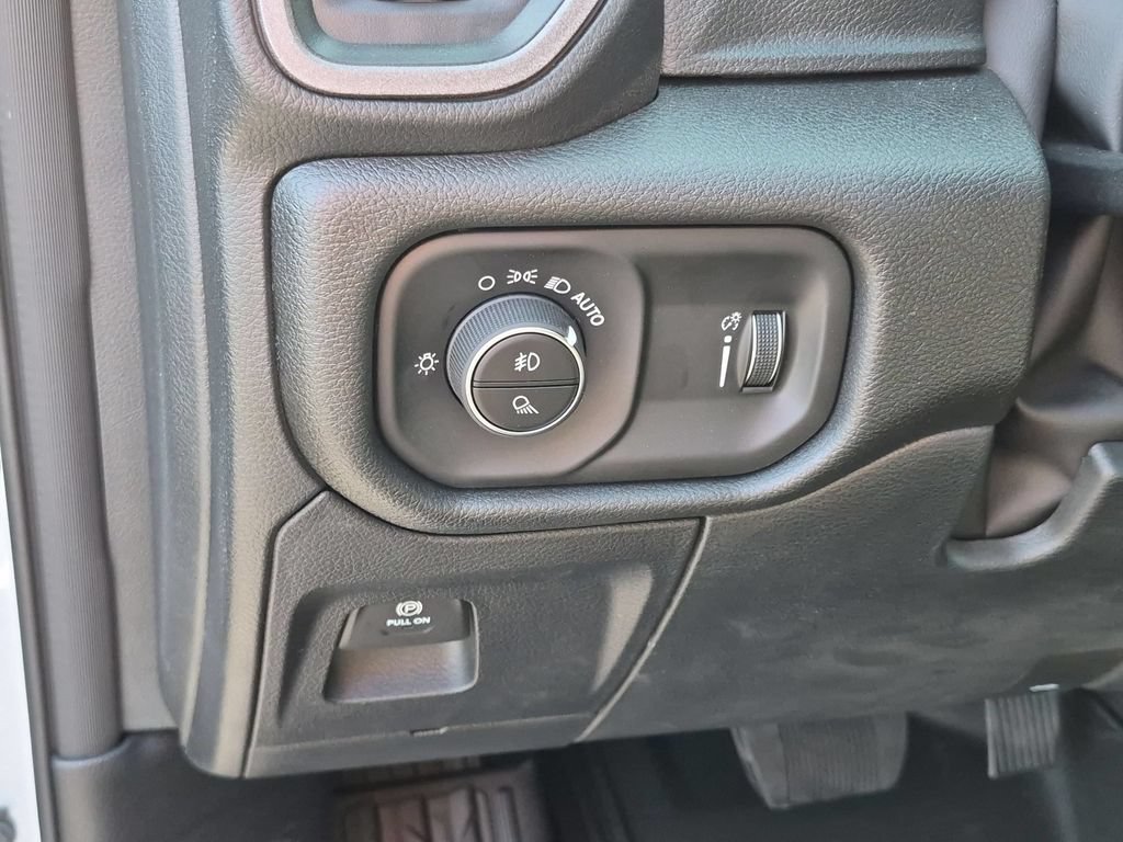 New 2026 RAM 1500 Warlock AWD/4WD image 13