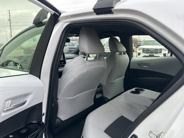 Used 2025 Toyota Corolla SE image 25