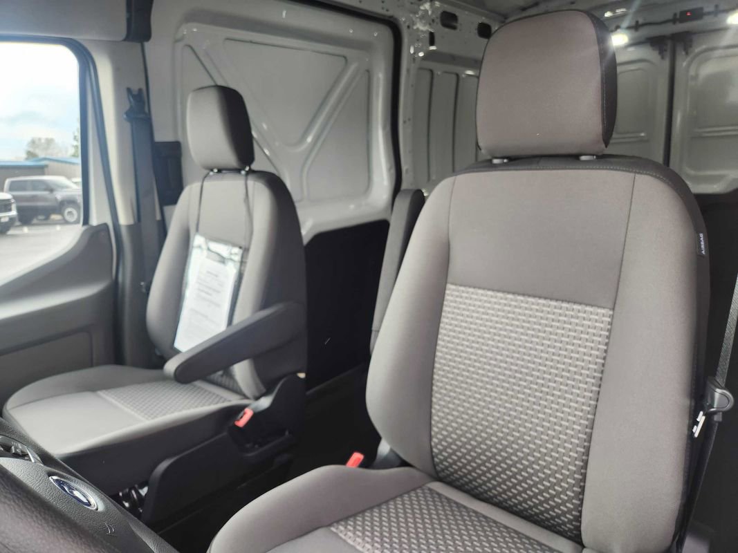 Used 2025 Ford Transit 250 148 Medium Roof Extended AWD image 28