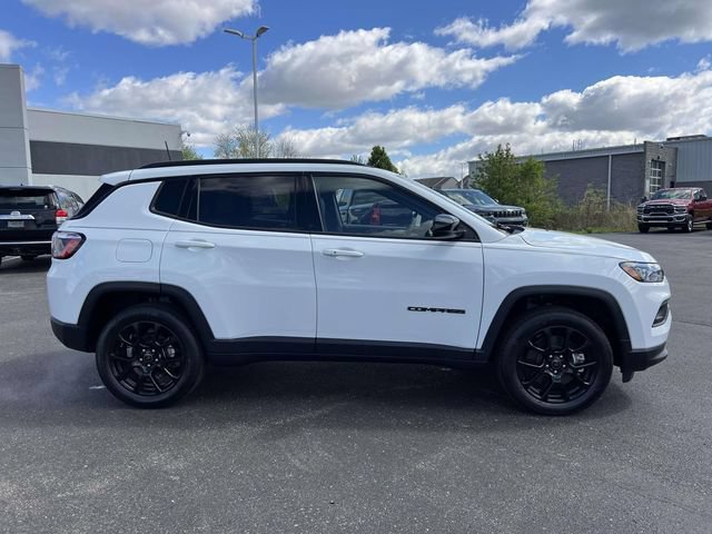 New 2026 Jeep Compass Latitude AWD/4WD image 10