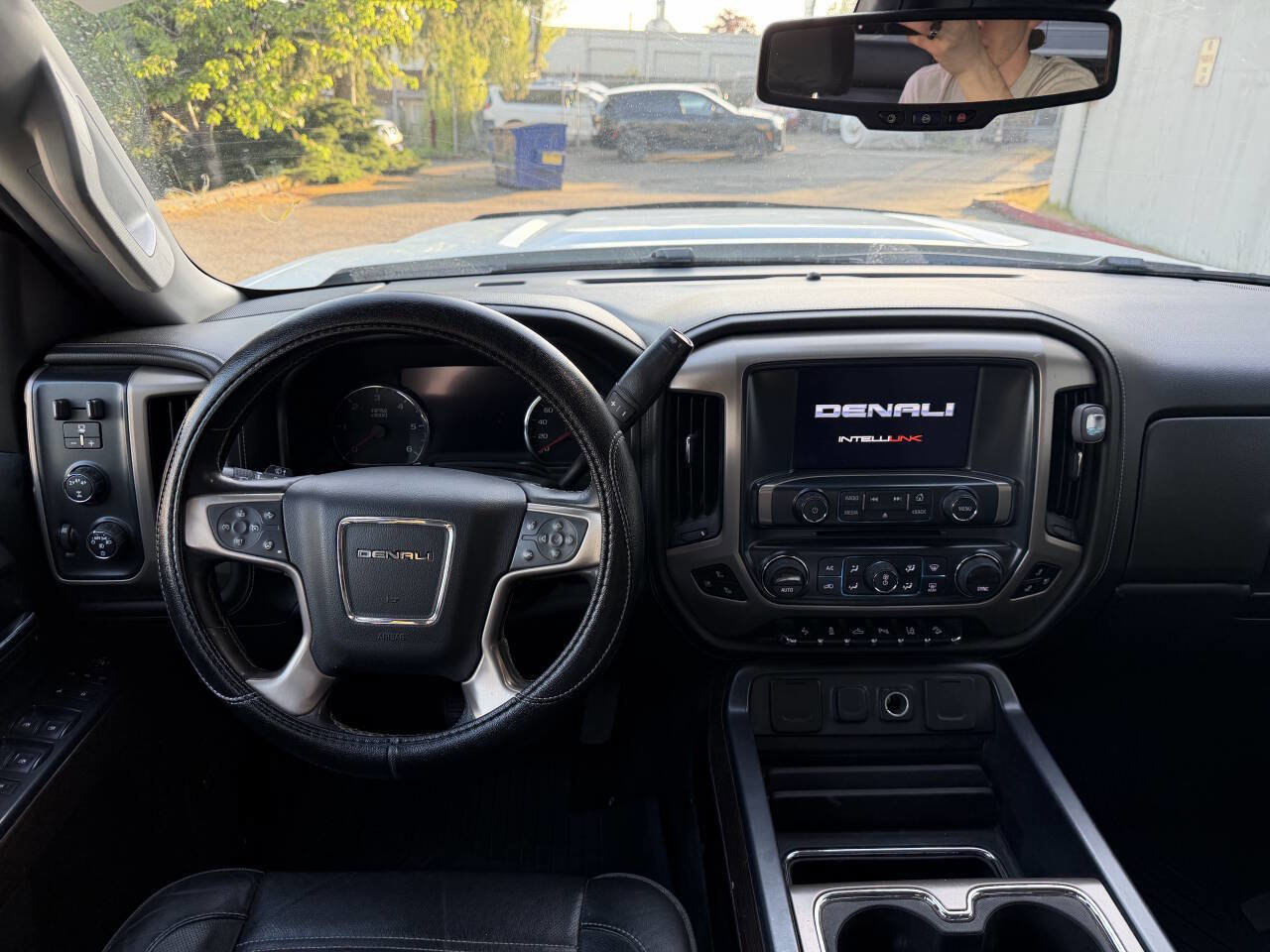 Used 2017 GMC Sierra 2500 Denali w/ Suspension Package, Off-Road AWD/4WD image 16