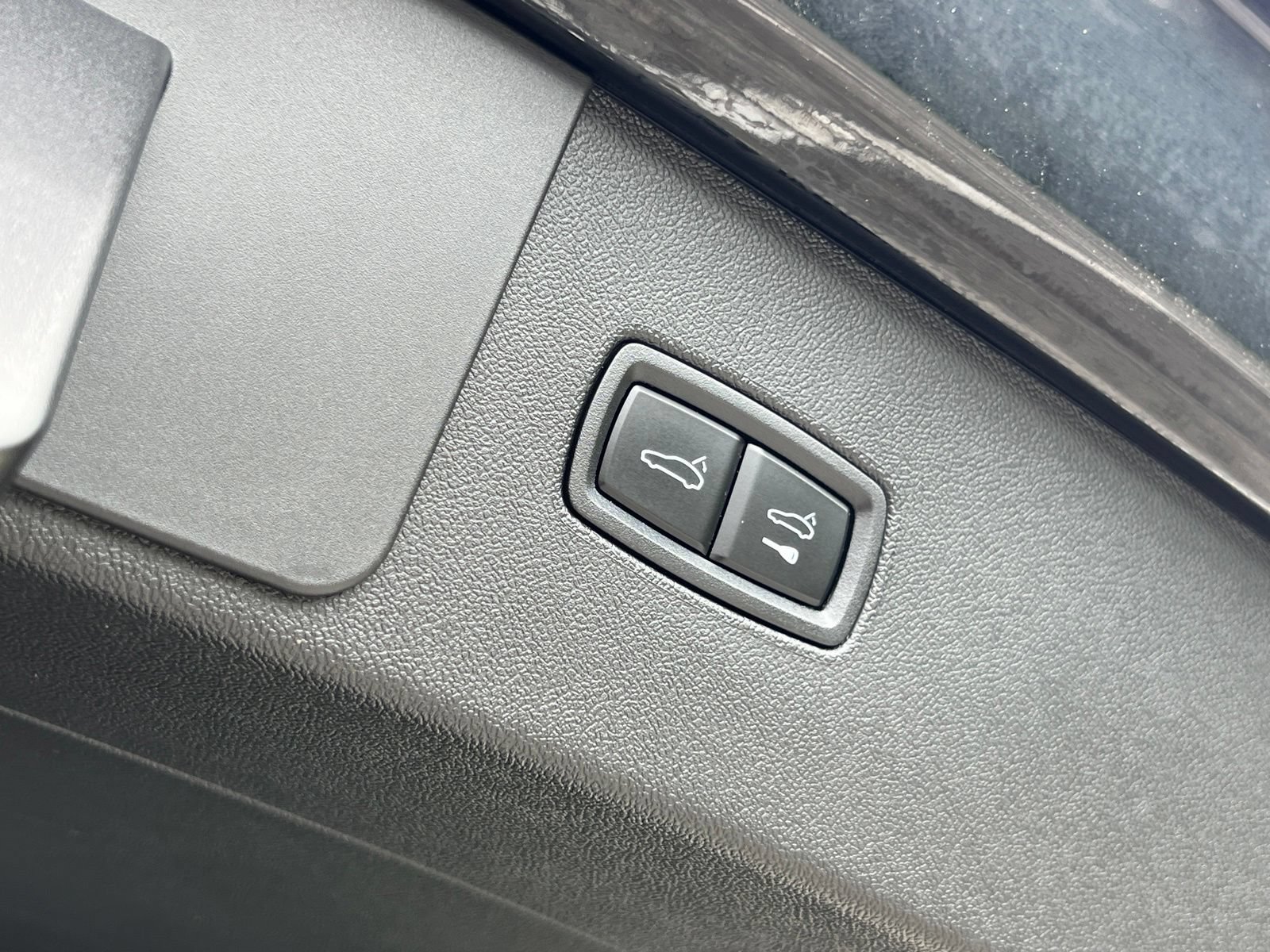 Certified 2023 Porsche Cayenne AWD/4WD image 22