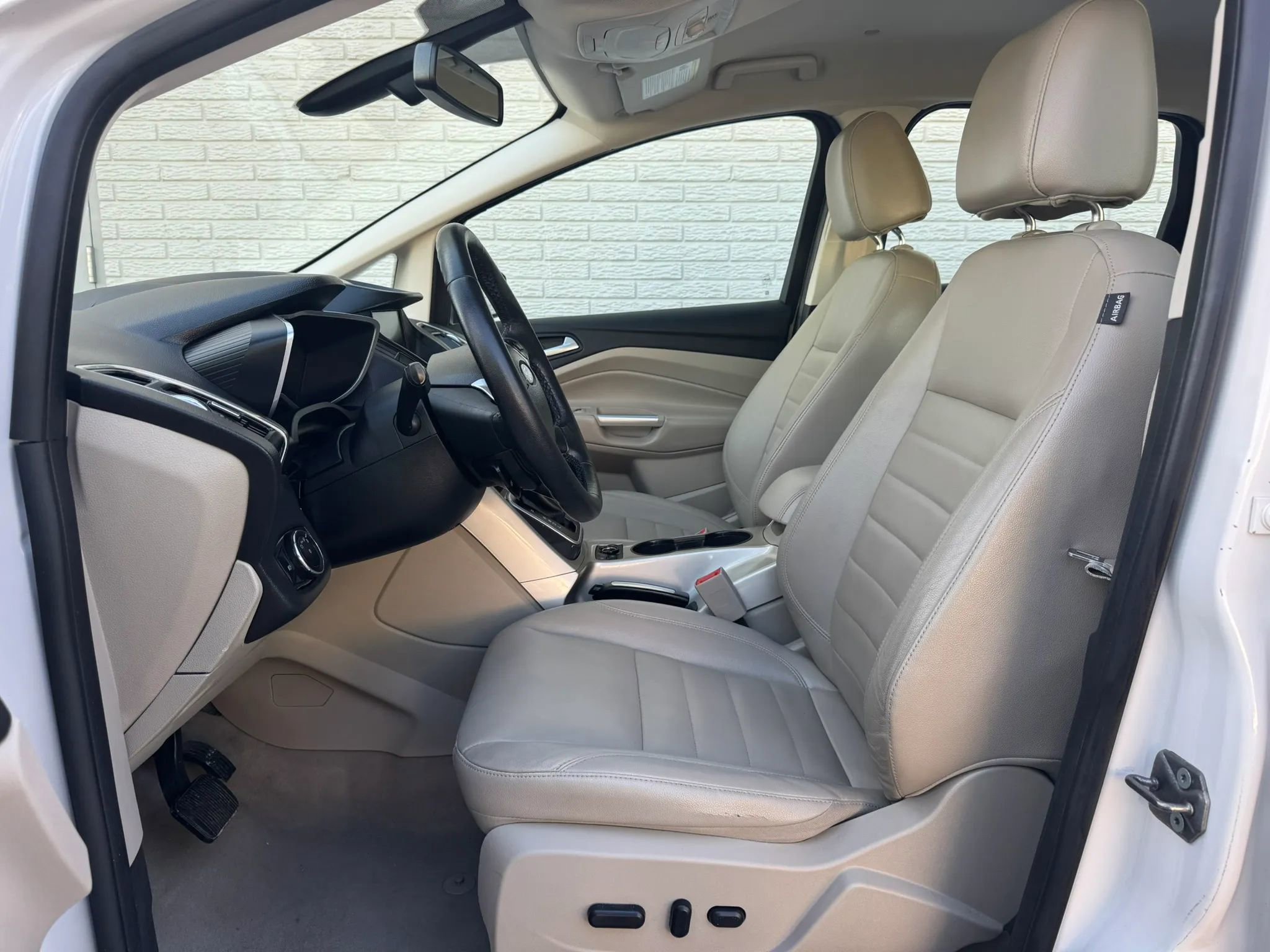 Used 2013 Ford C-MAX SEL image 14