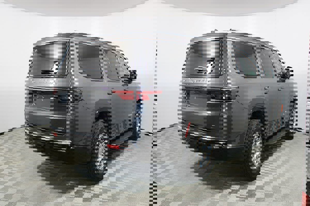 Used 2022 Jeep Wagoneer Series I image 42