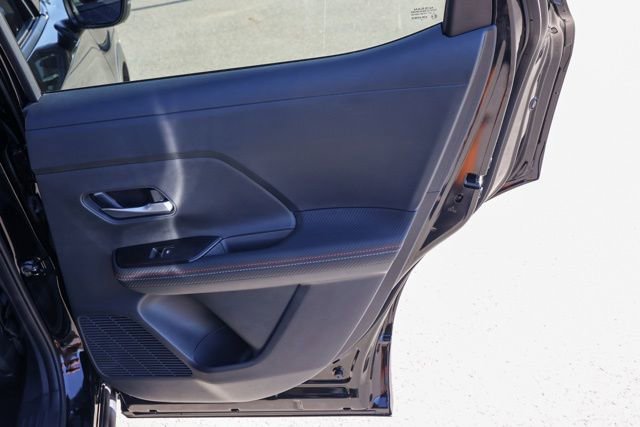 New 2025 Nissan Kicks SR image 19