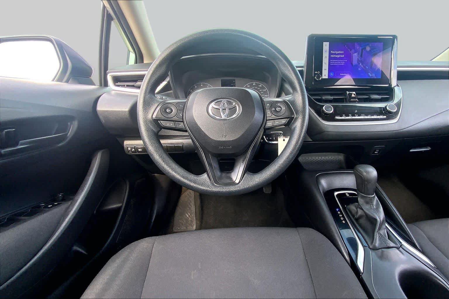 Used 2024 Toyota Corolla LE FWD image 6