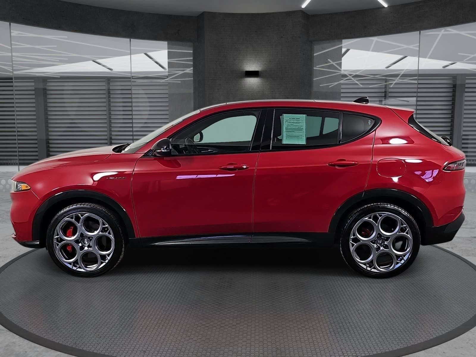 Used 2024 Alfa Romeo Tonale Veloce AWD/4WD image 8