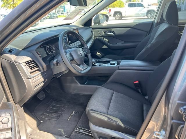 Used 2025 Nissan Rogue SV AWD/4WD image 7