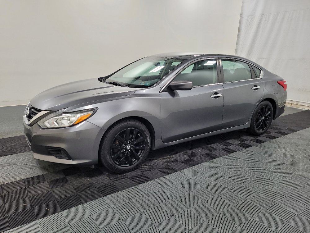 Used 2017 Nissan Altima 2.5 SV FWD image 2