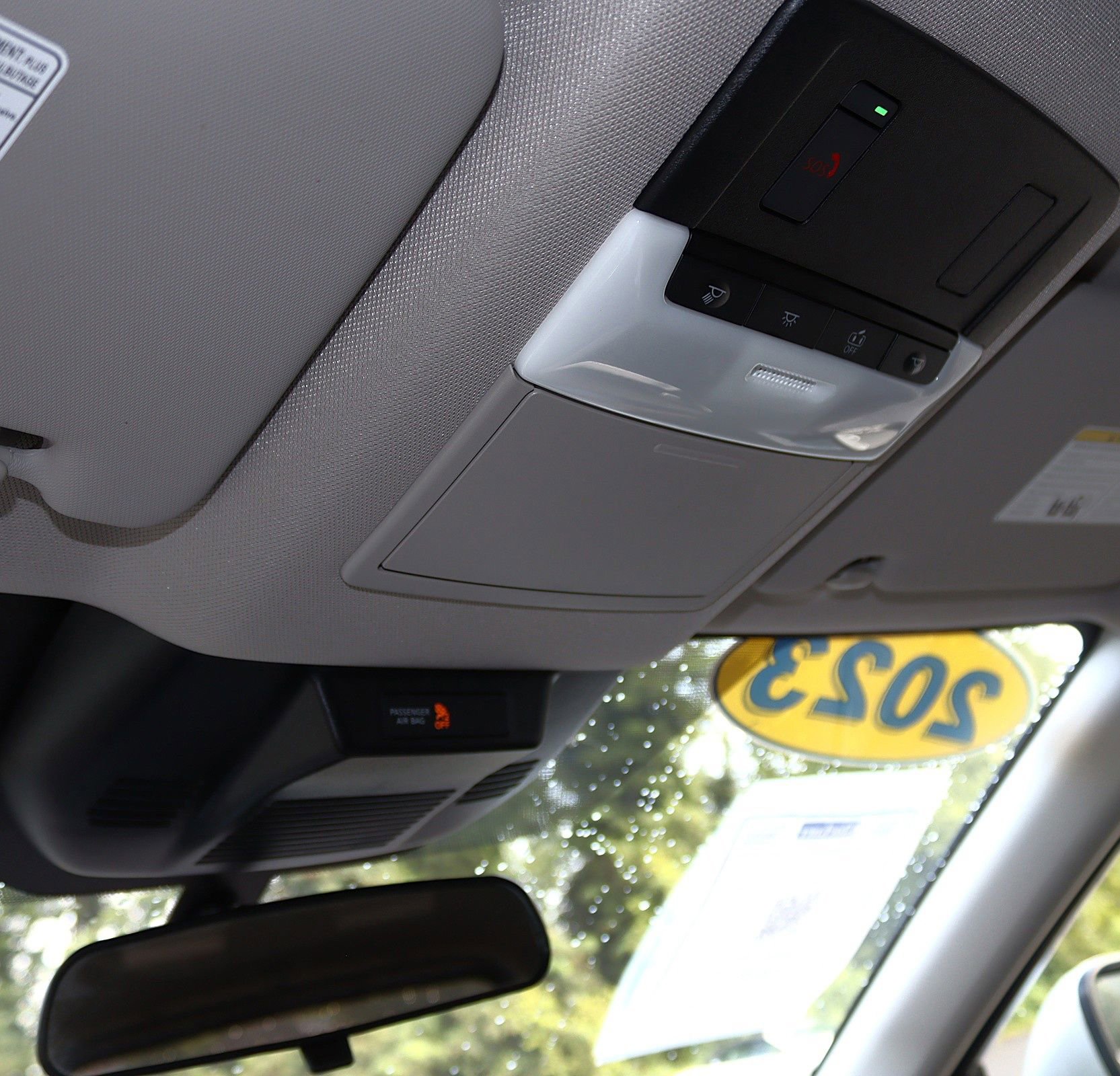 Used 2023 Nissan Rogue SV image 33