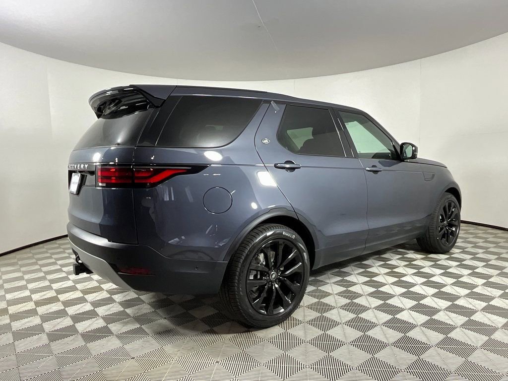 New 2026 Land Rover Discovery S AWD/4WD image 2