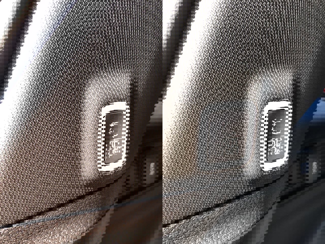 New 2025 Jeep Grand Cherokee Laredo X w/ Luxury Tech Group I image 18