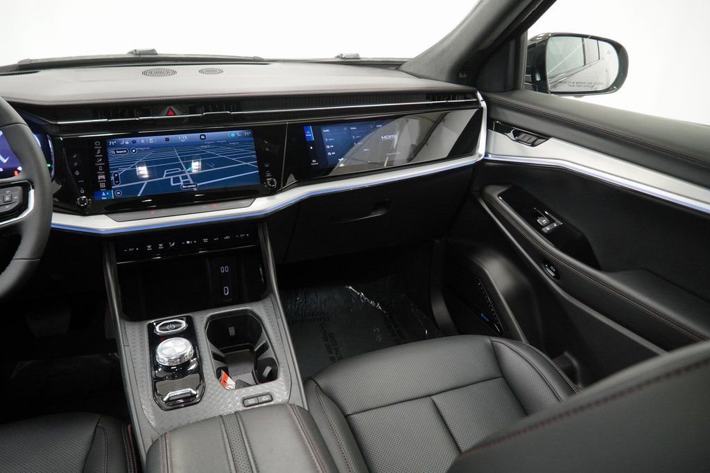 Used 2024 Jeep Wagoneer Launch Edition image 25