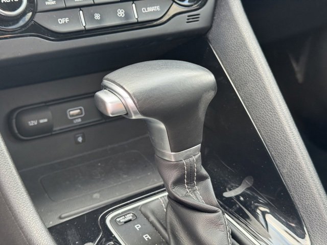 Certified 2022 Kia Niro Touring Special Edition image 18