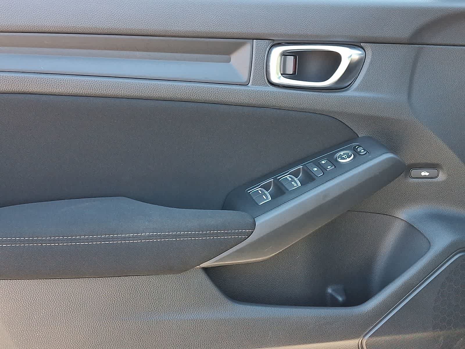 Used 2022 Honda Civic Sport image 13