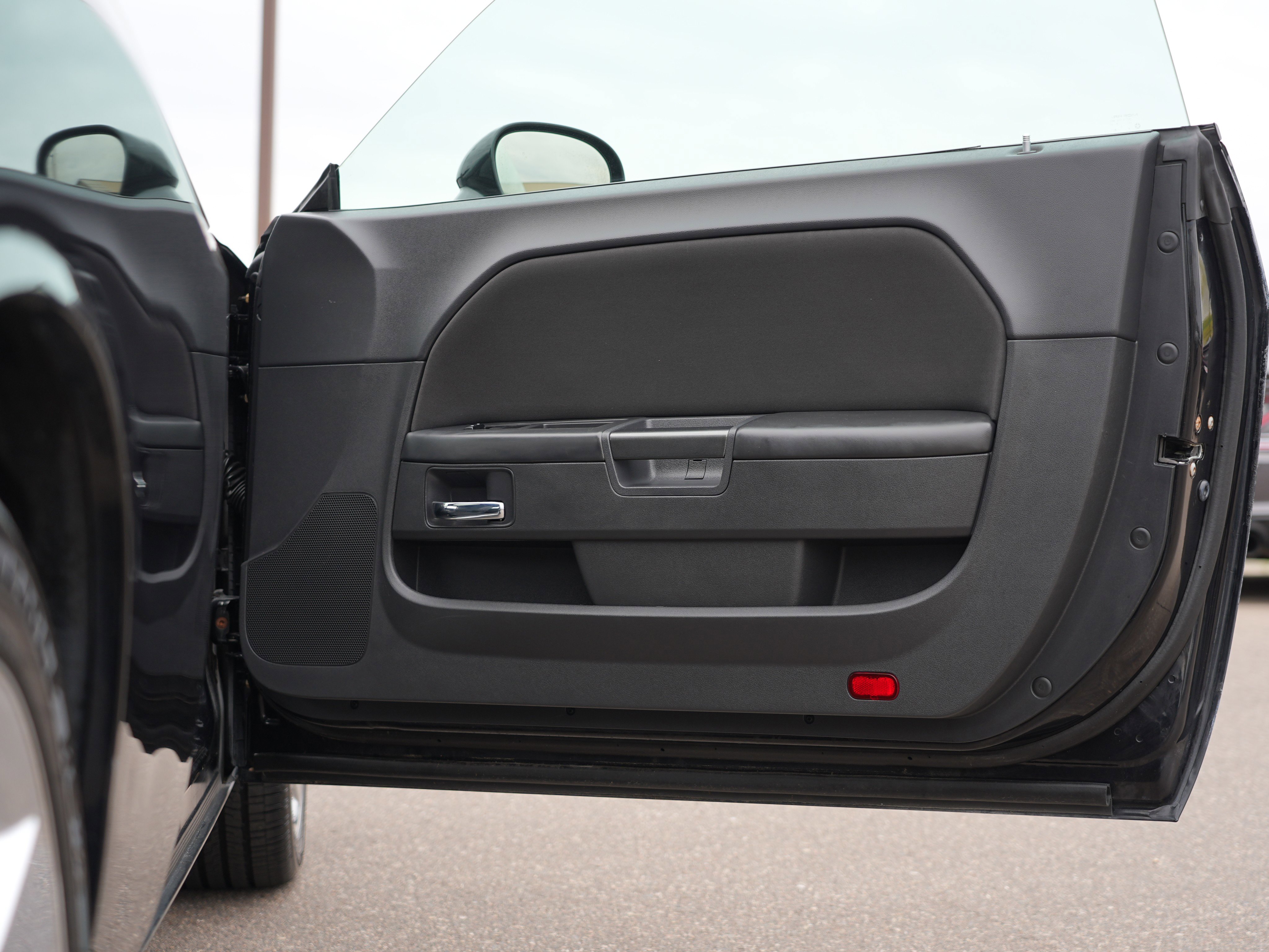 Used 2009 Dodge Challenger R/T RWD image 28
