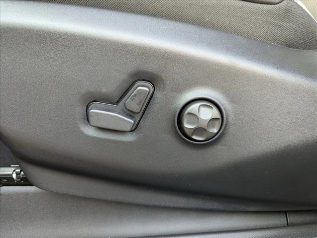 New 2026 Chrysler Pacifica Limited w/ S Appearance Package image 11