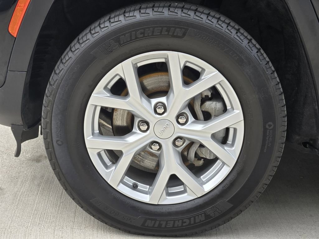 Used 2023 Jeep Grand Cherokee Limited RWD image 16