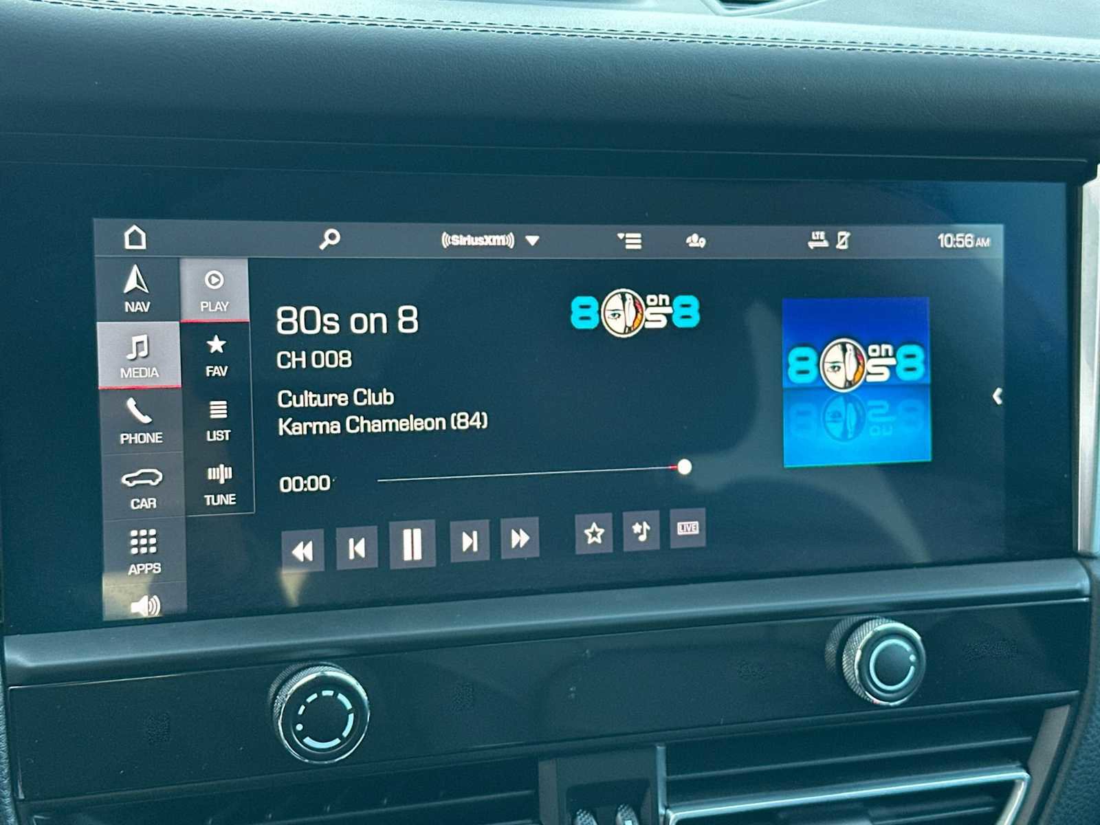 Certified 2025 Porsche Macan image 19