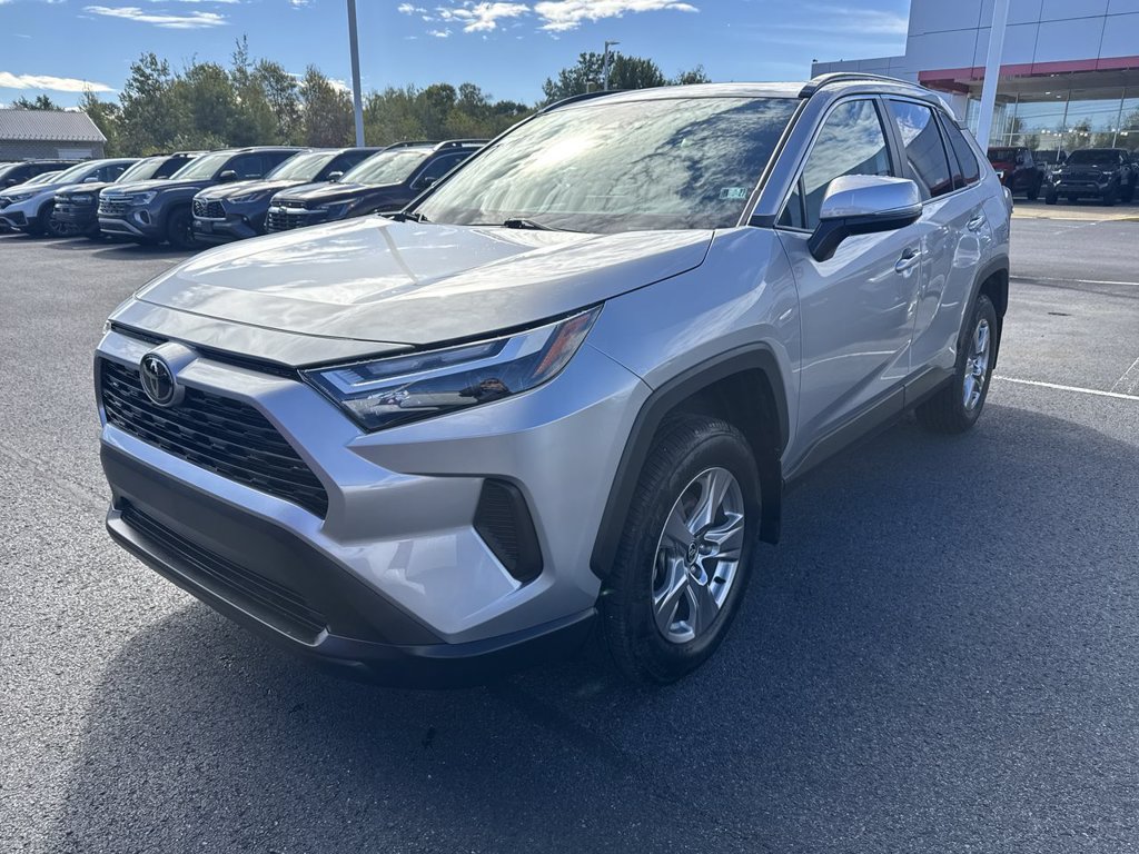 Used 2024 Toyota RAV4 XLE w/ Convenience Package AWD/4WD image 4