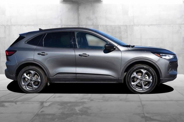 Used 2025 Ford Escape ST-Line AWD/4WD image 5