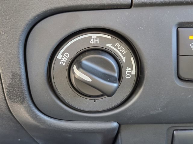 Certified 2025 Nissan Frontier PRO-4X image 18