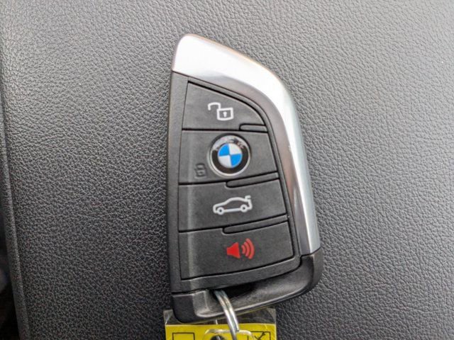 Used 2025 BMW M340i RWD image 30