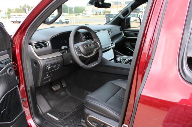 Certified 2024 Jeep Wagoneer Series II w/ Flexible Seating Group image 18