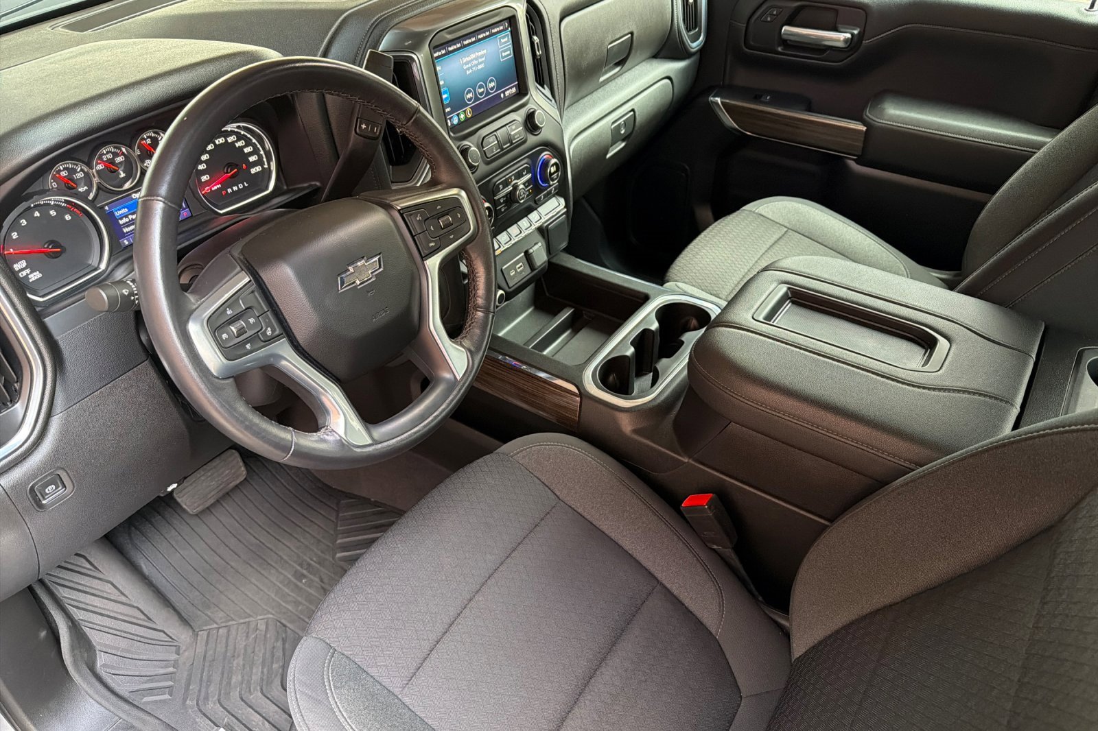 Used 2022 Chevrolet Silverado 1500 RST image 10