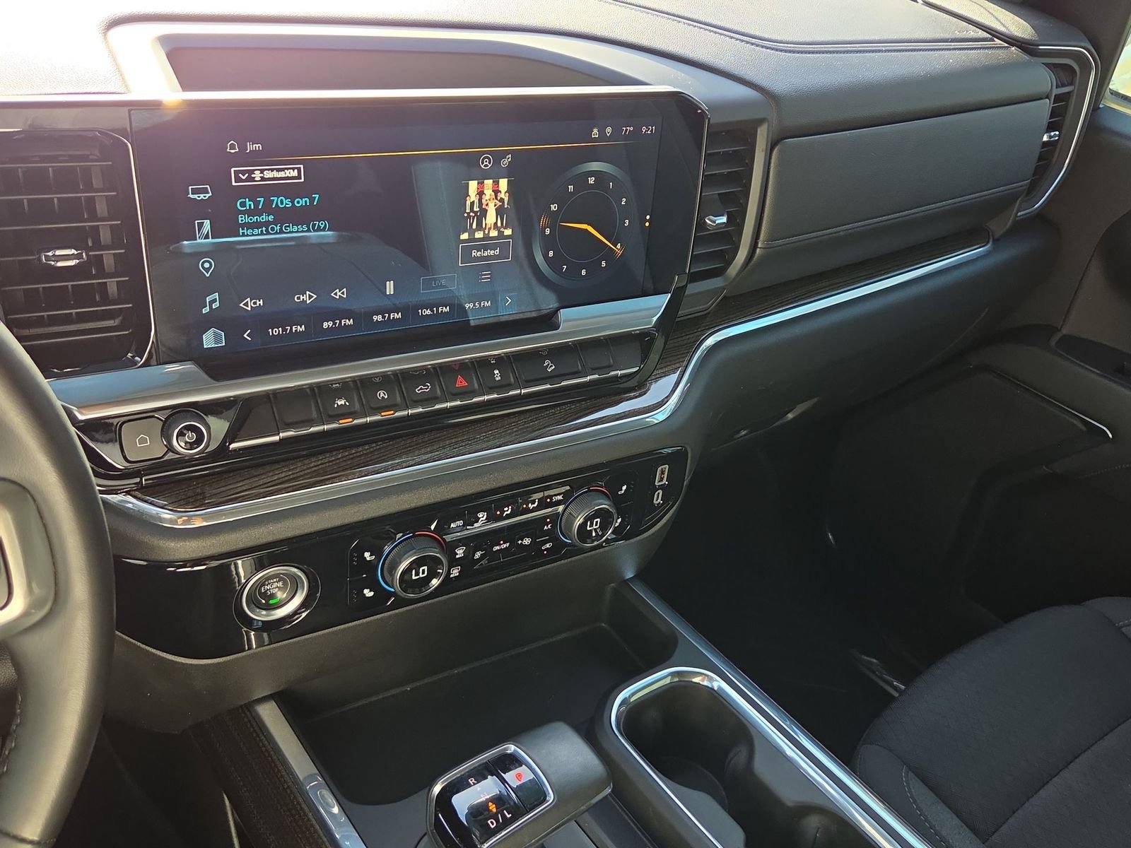 Used 2023 Chevrolet Silverado 1500 RST w/ Z71 Off-Road Package AWD/4WD image 13