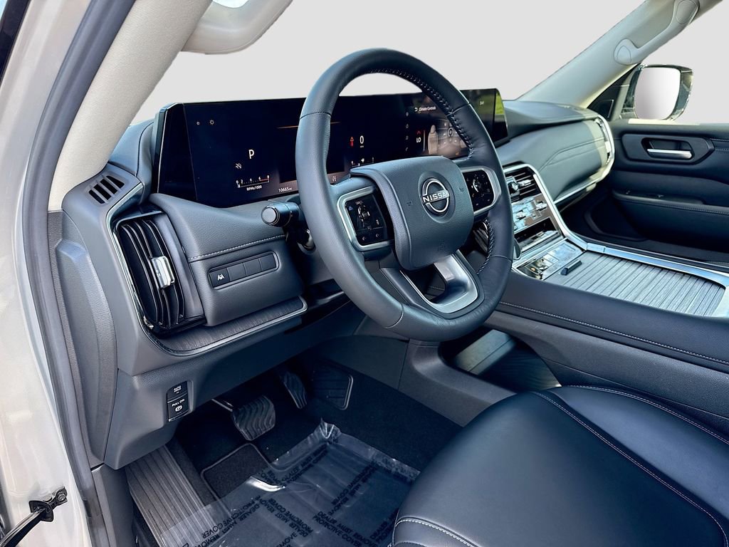 Used 2025 Nissan Armada SV image 9